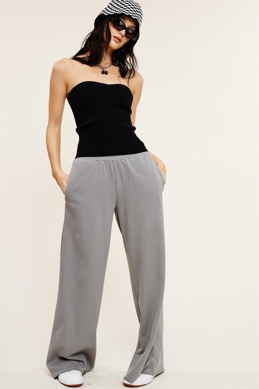 High-Waisted Charcoal Grey Wide-Leg Sweatpants – Elastic Waistband, Raw Edge Hem for Casual Comfort