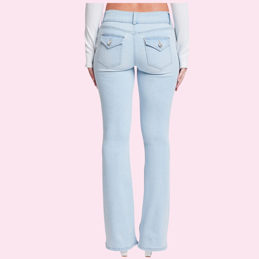 Junior low rise flare jeans with flap back pocket, featuring a trendy flare leg and stylish low-rise waist, perfect for casual and fashionable looks.