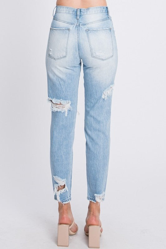 Distressed High-Waisted Rigid Mom Jeans – Retro-Inspired with a Comfortable Fit