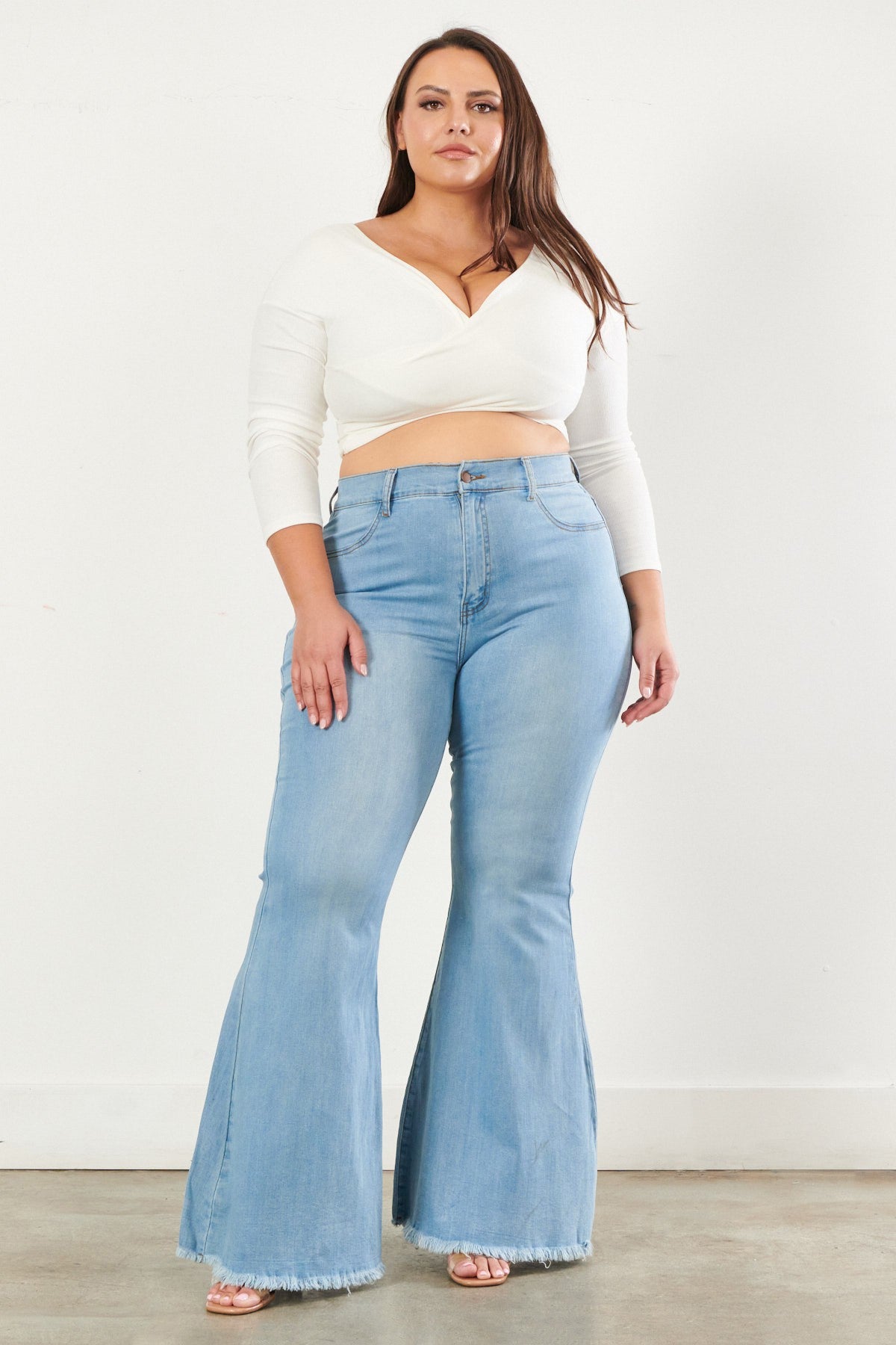 Stretch Denim High-Waisted Super Flared Bottoms Jeans – Rigid Texture for Ultimate Style and Comfort