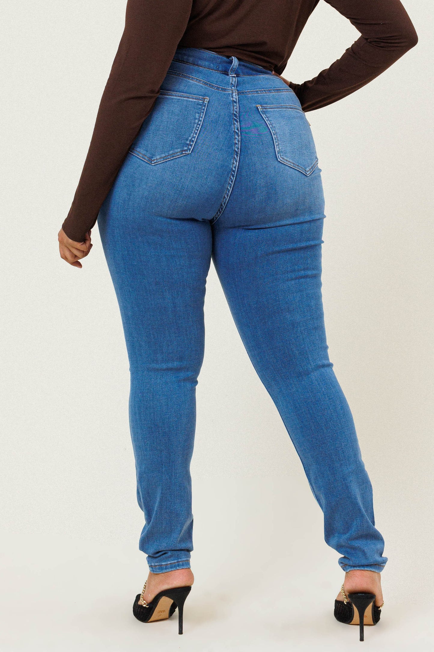 Plus Size Skinny Distressed Jeans – Trendy, Comfortable & Flattering